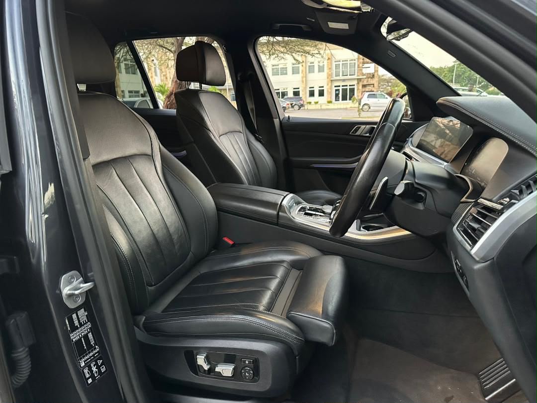 BMW X5 xDrive 40D thumbnail 6